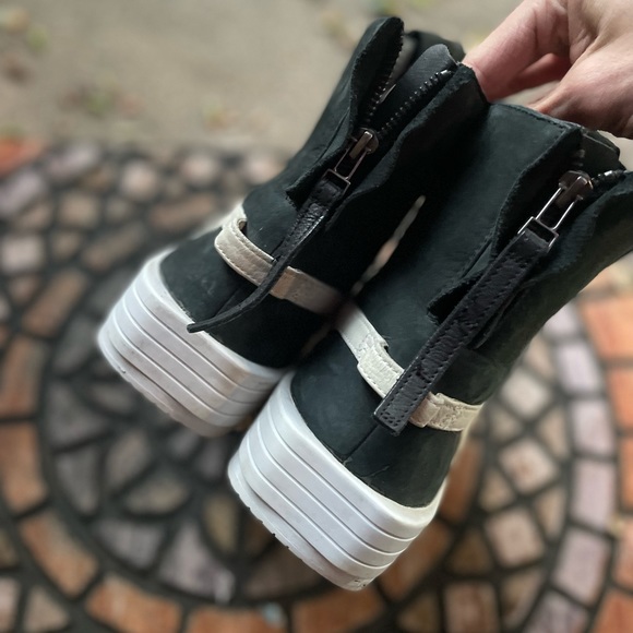 Puma XO Parallel x The Weekend Size 10 - Picture 9 of 9